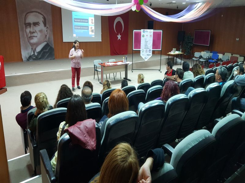 zmir Oemtek- 14.04.2017-Karyaka .E.M.E.M de Uygulamal Davran Analiz i(U.D.A)Semineri yapld.